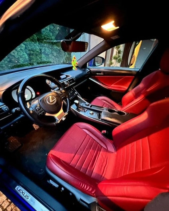 Lexus IS cena 119900 przebieg: 127000, rok produkcji 2018 z Tuchola małe 46